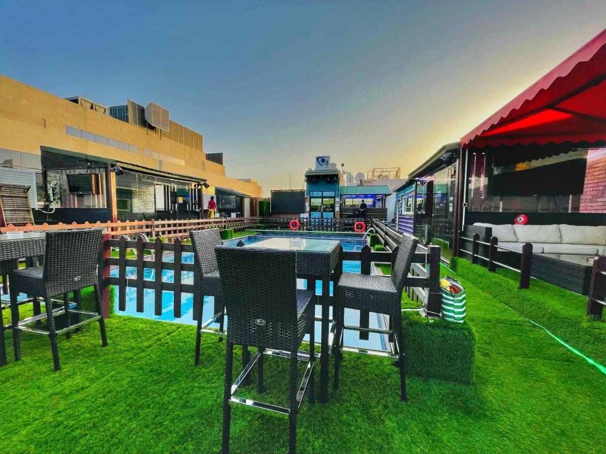 Smana Hotel Al Raffa Dubaj Exteriér fotografie